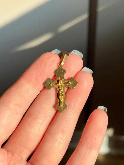 18k Crucifix Pendant