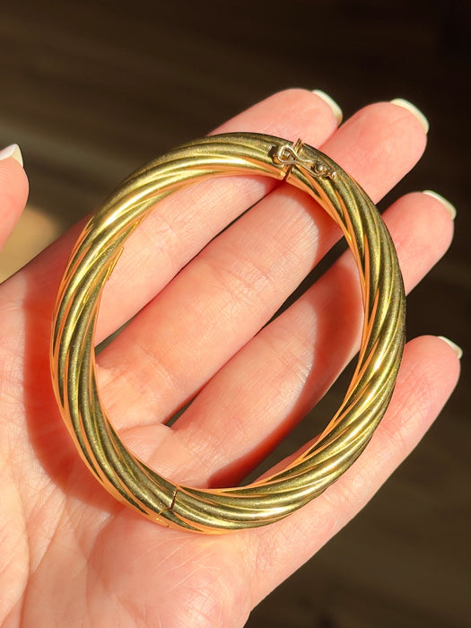 18k UNOAERRE Twist Bangle