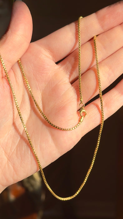 18k Box Chain