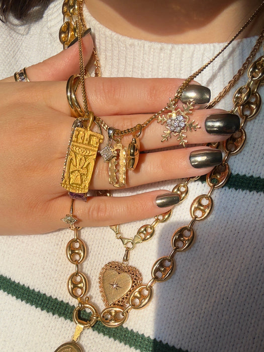 10k Invisible Set Diamond Pendant