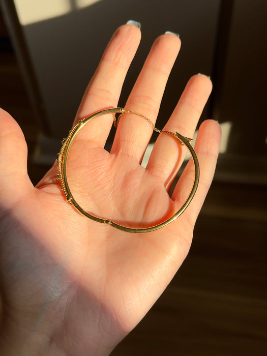 14k Garnet Bangle