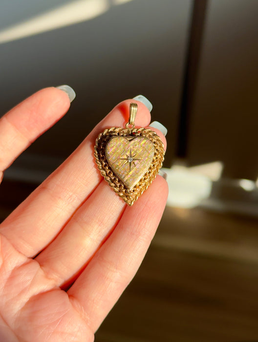 14k Vintage Heart Locket