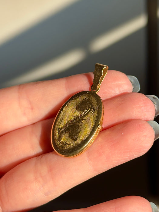 18k Vintage Locket