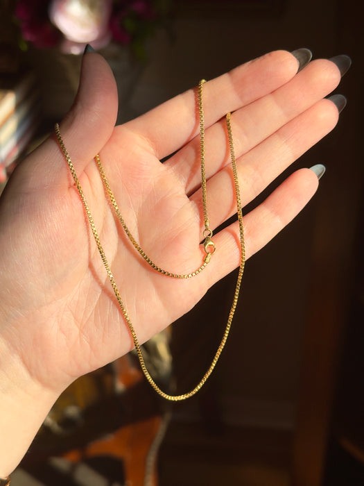 18k Box Chain