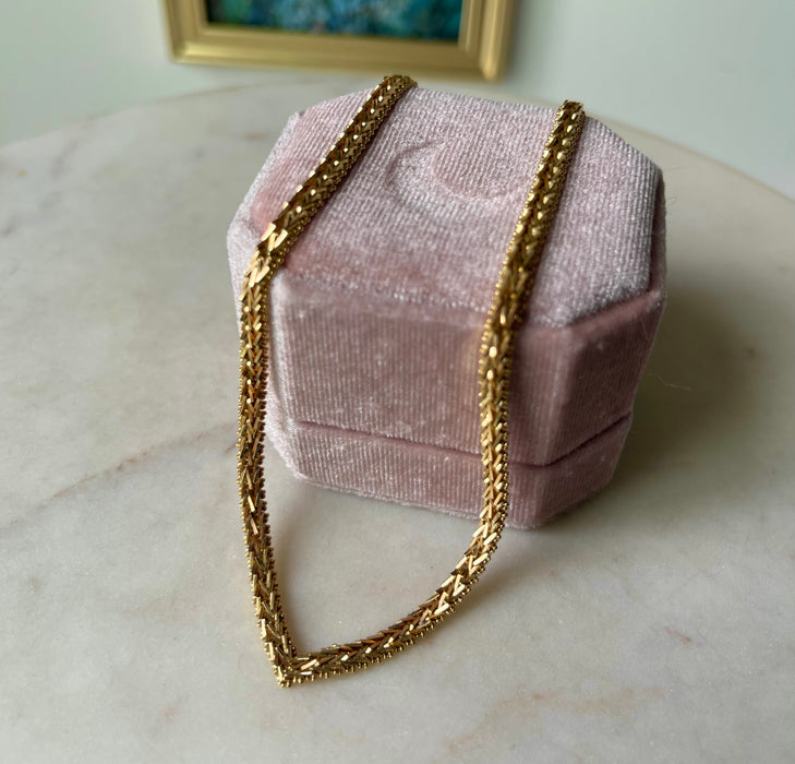 14k V Drop Collar Chain