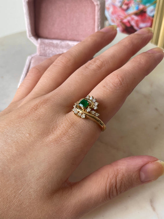 14k Emerald and Diamond Cluster Ring