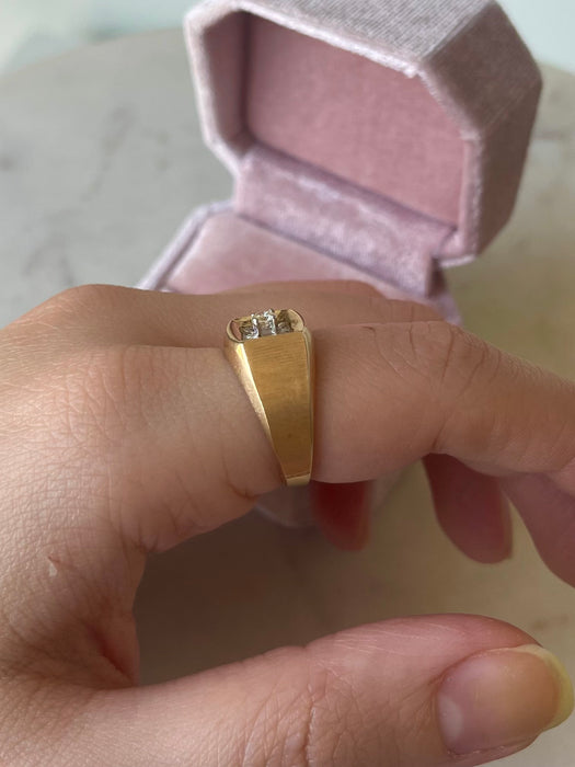 10k Diamond Signet Ring