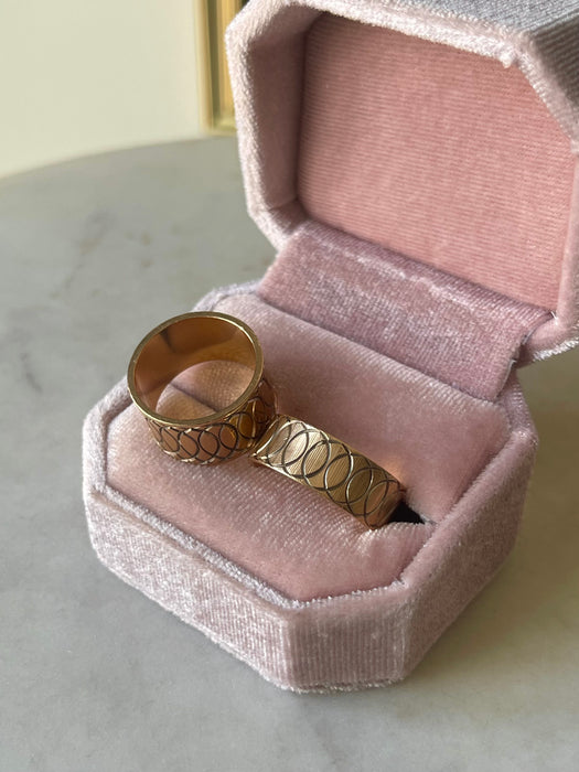 14k Circular Etched Wedding Set