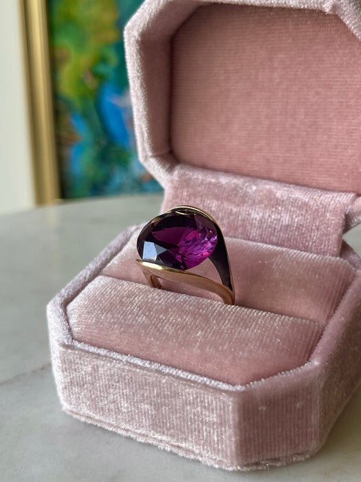 14k Color Changing Sapphire Ring