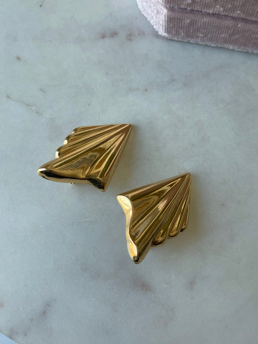 14k Puffy Wave-Like Earrings