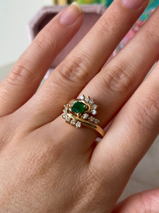 14k Emerald and Diamond Cluster Ring