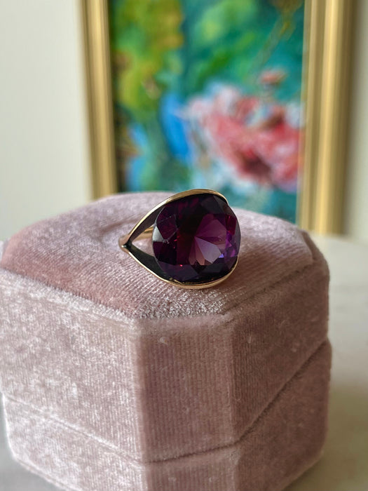 14k Color Changing Sapphire Ring