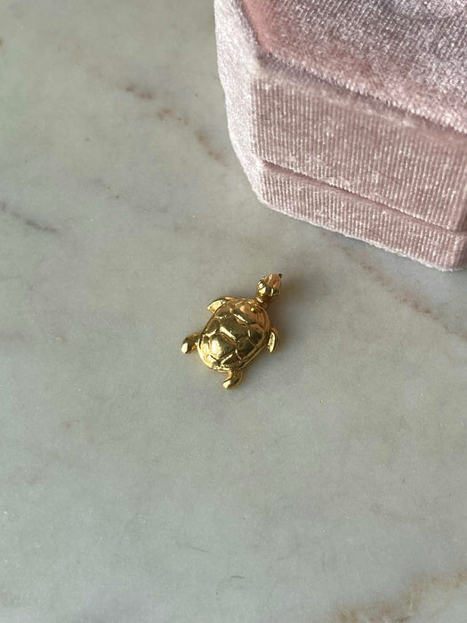 14k Turtle Pendant