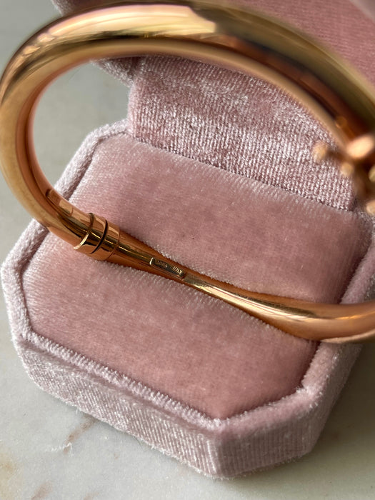 18k RG Tubular Wave Bangle